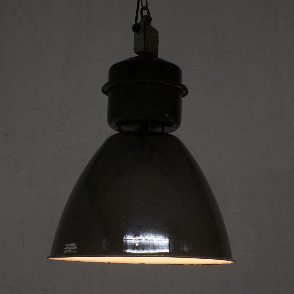チェコスロバキア製 インダストリアル ペンダントライト