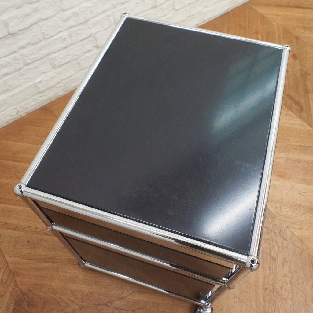 キャスターワゴン