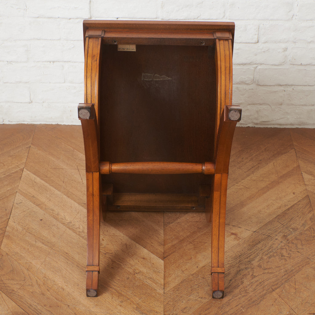 TRIUNE サイドテーブル