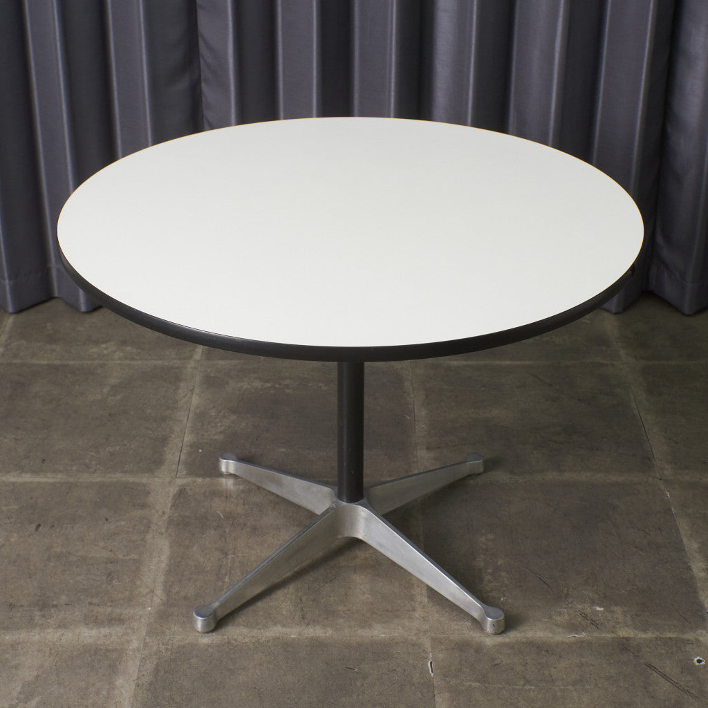 イームズ コントラクトベース ラウンドテーブル