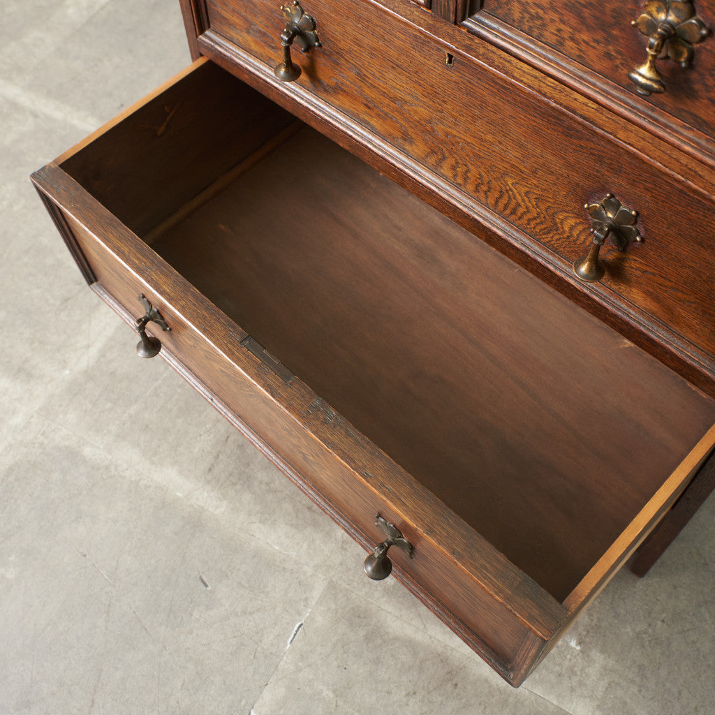 英国アンティーク 3段チェスト