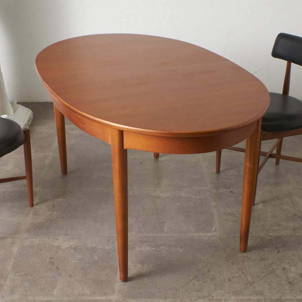 ヴィンテージ エクステンション オーバルダイニングテーブル