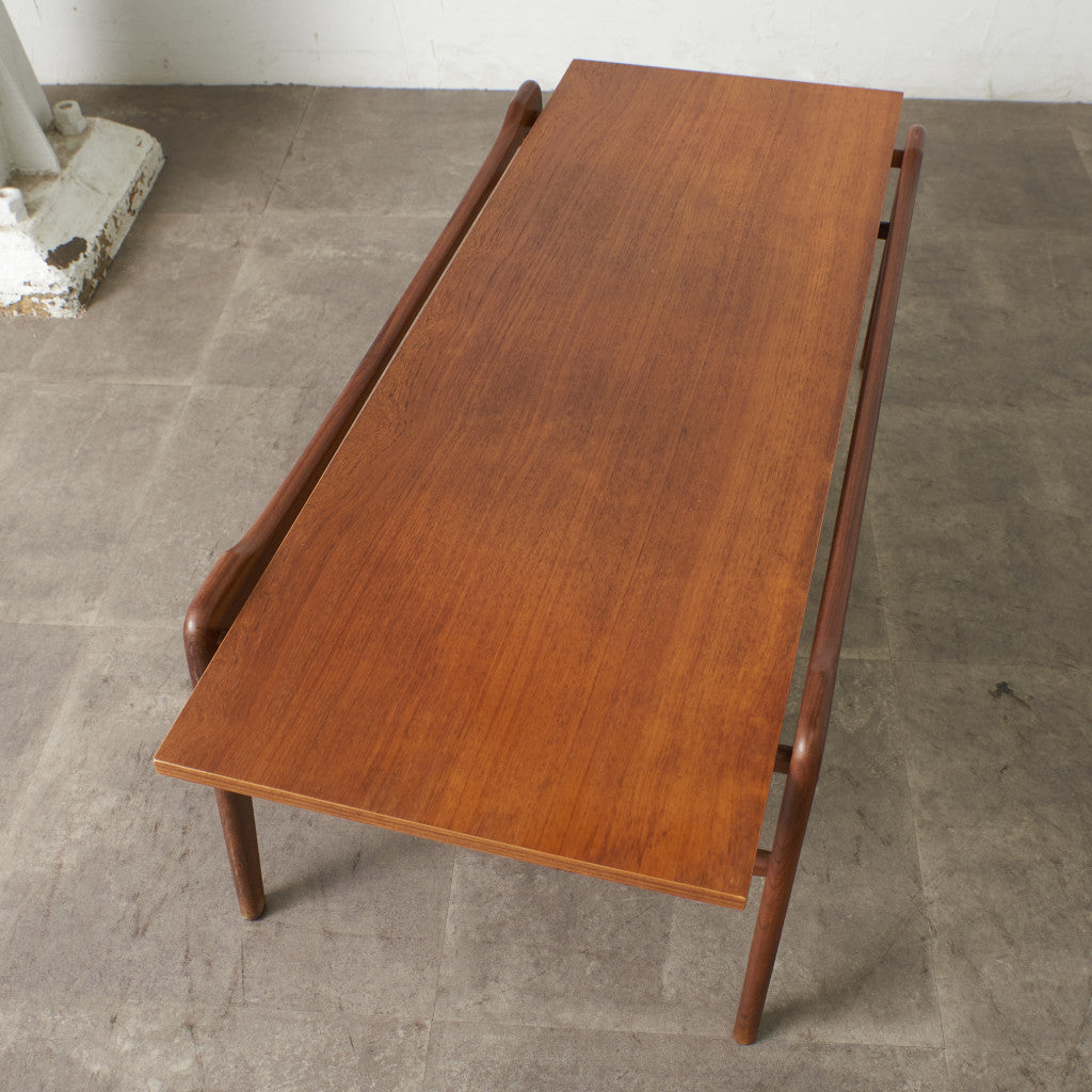 英国ヴィンテージ コーヒーテーブル