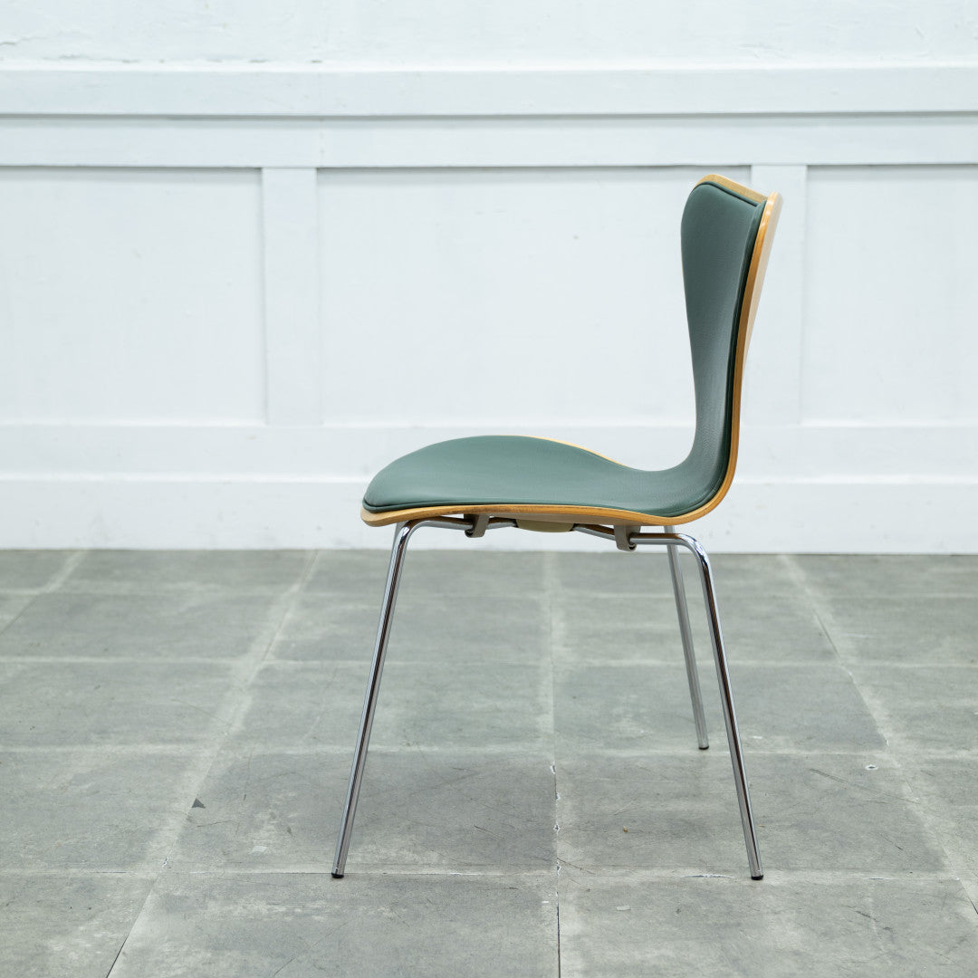 セブンチェア / フロントパディング