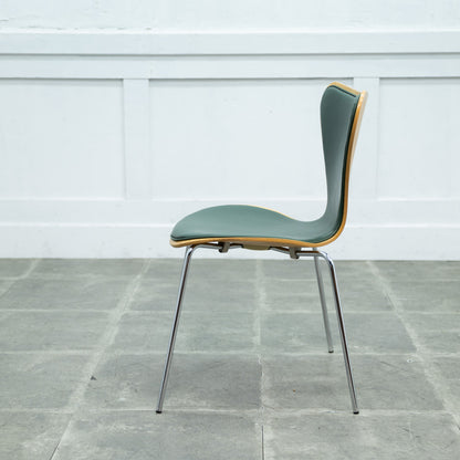 セブンチェア / フロントパディング