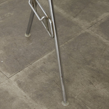 サイドシェルチェア スタッキングベース