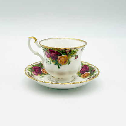 オールドカントリーローズ カップ＆ソーサー