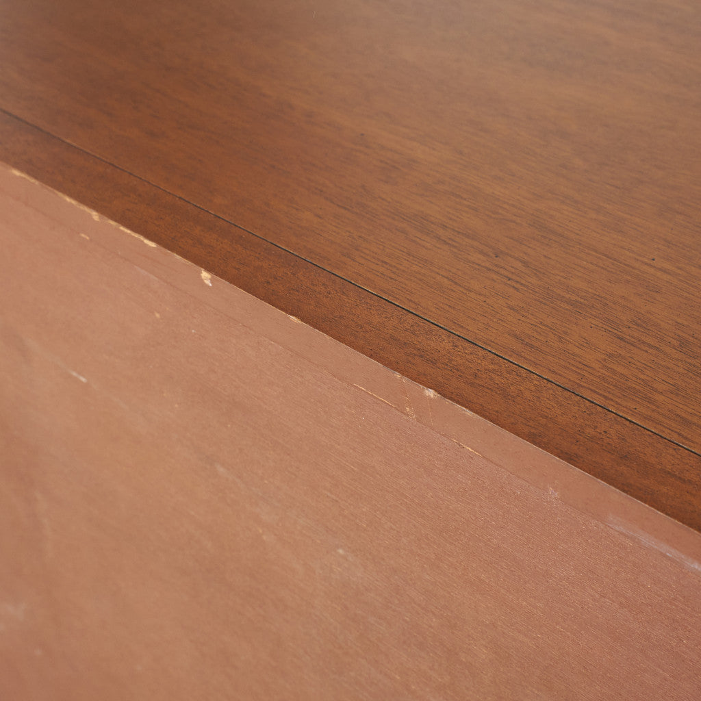 TRIUNE チェストボード