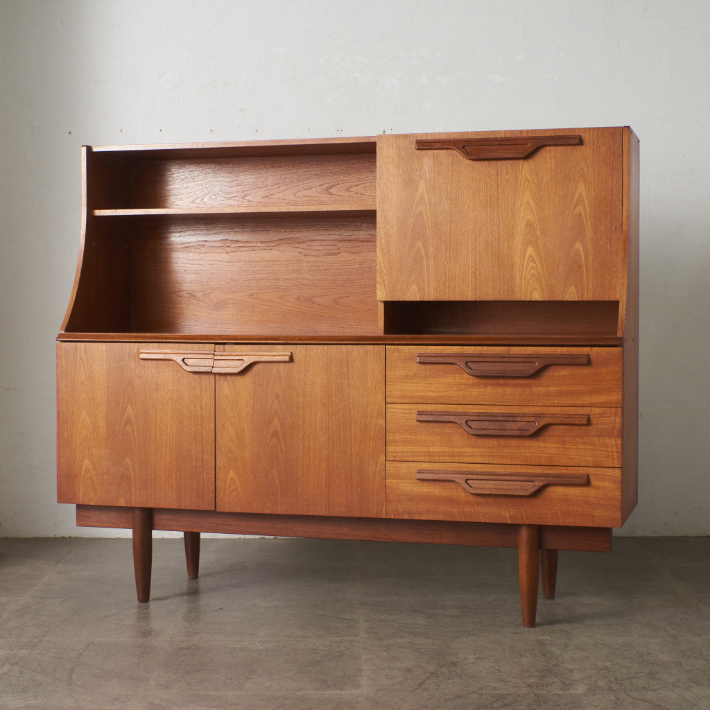 イギリス ヴィンテージ ハイサイドボード