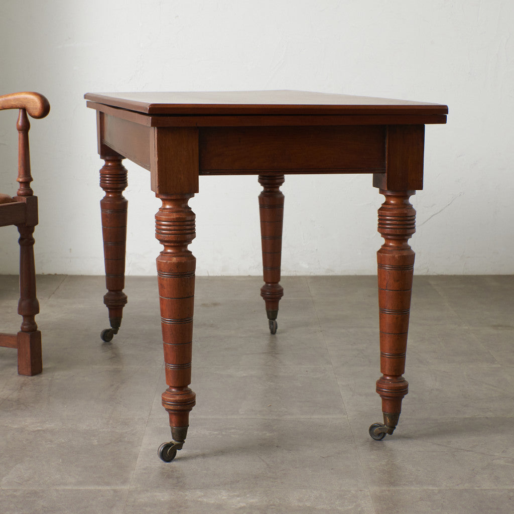 英国アンティーク ゲームテーブル