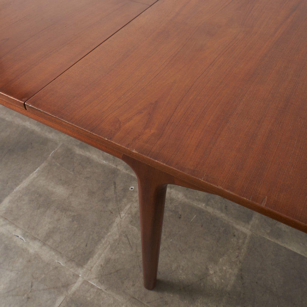 T3 エクステンション レクタングル ダイニングテーブル