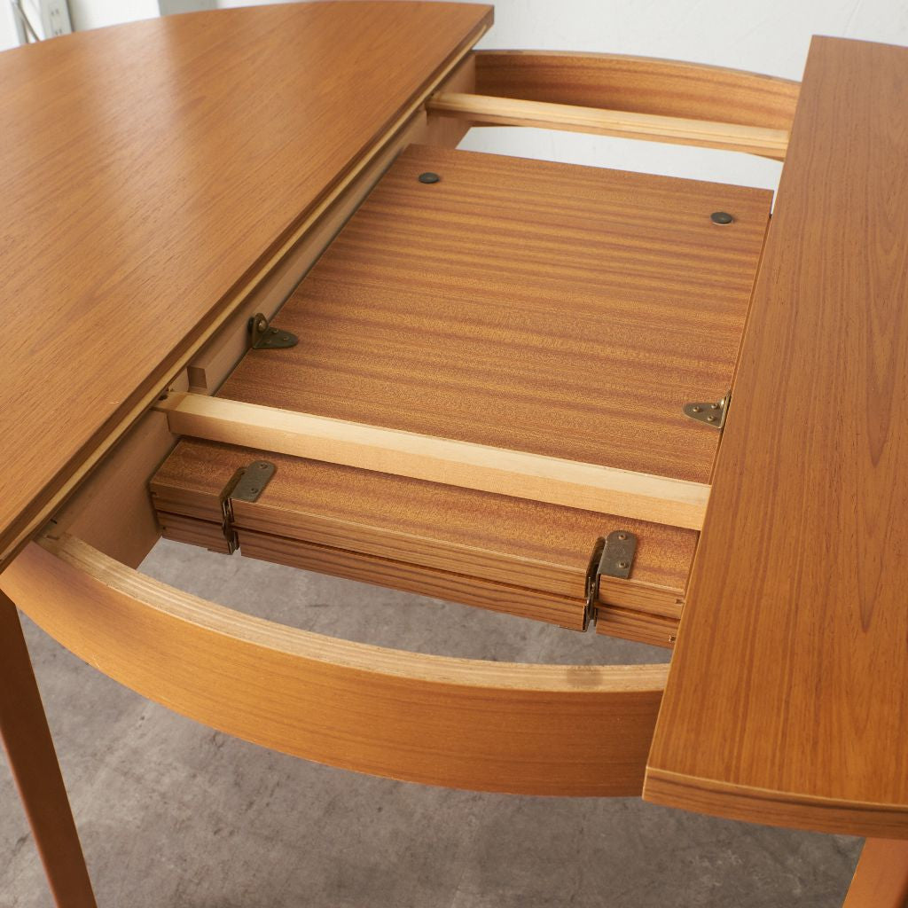 英国ヴィンテージ ラウンドダイニングテーブル