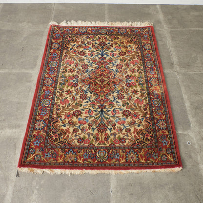 イラン産 ウール製 絨毯