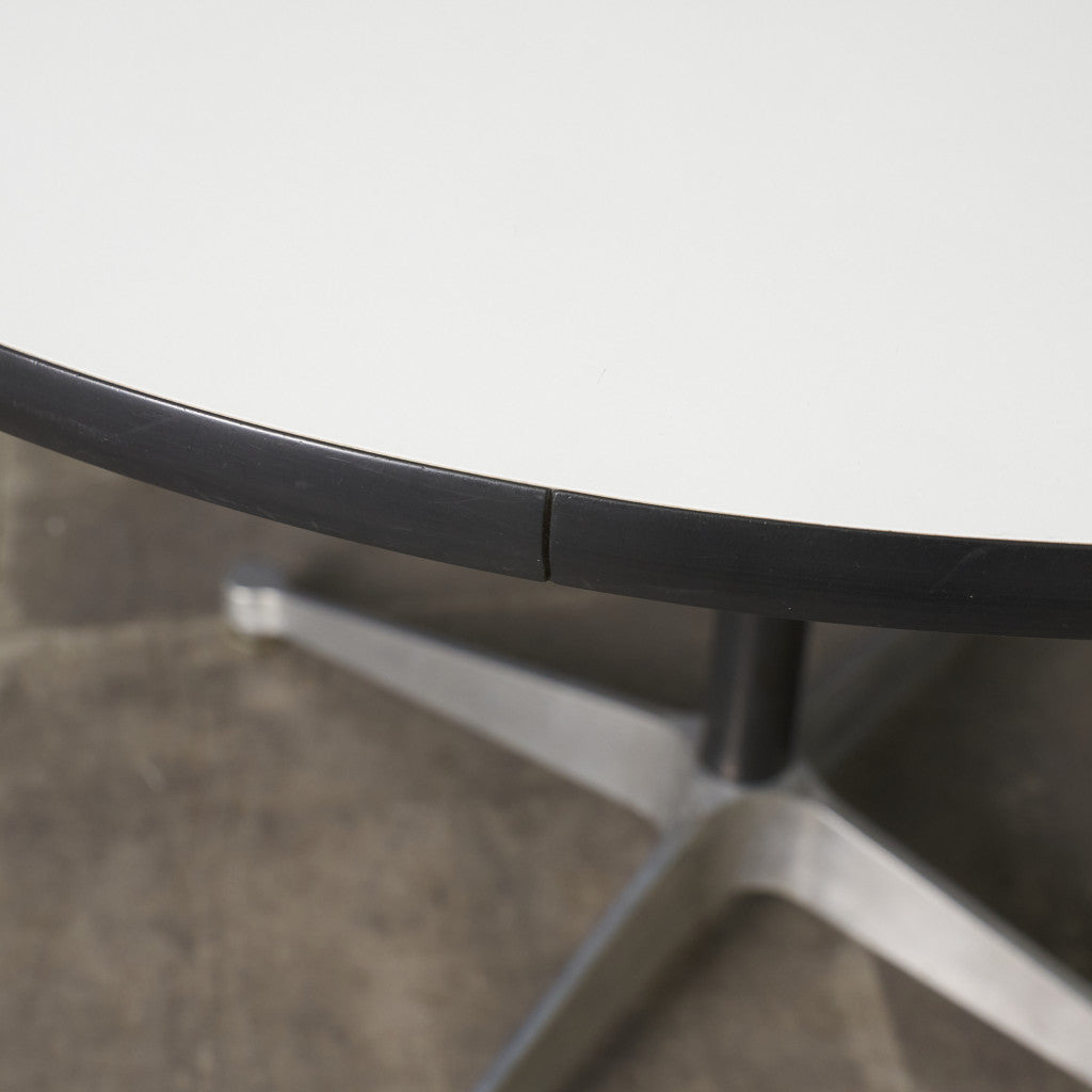 イームズ コントラクトベース ラウンドテーブル