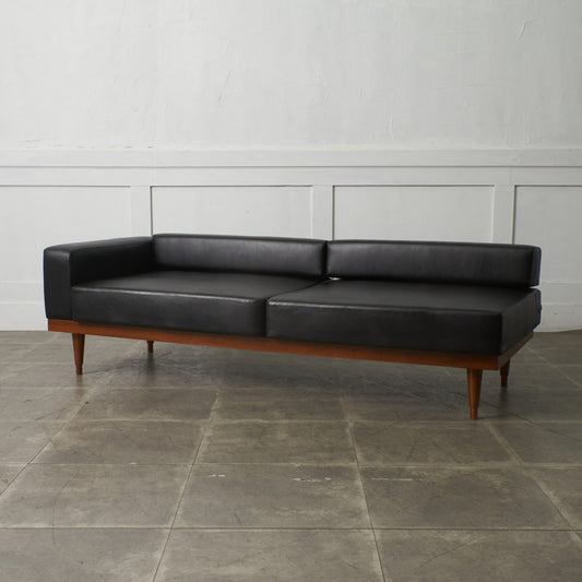 3シーターソファ