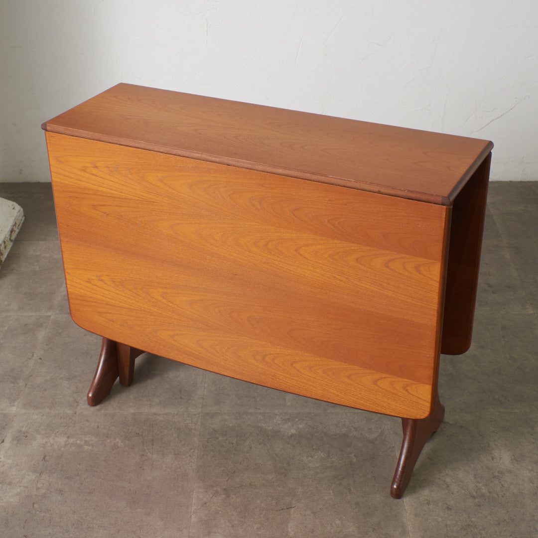 Fresco ドロップリーフゲートレッグテーブル