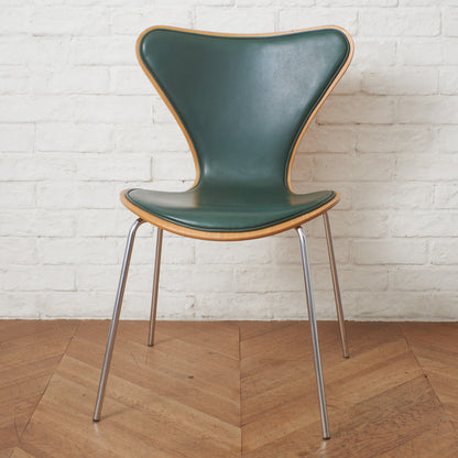 セブンチェア / フロントパディング