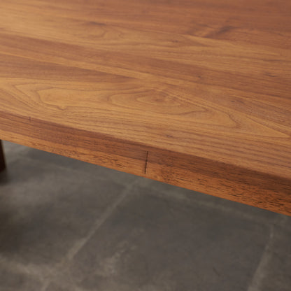 ANIMA ウォールナット無垢材 ウッドダイニングテーブル