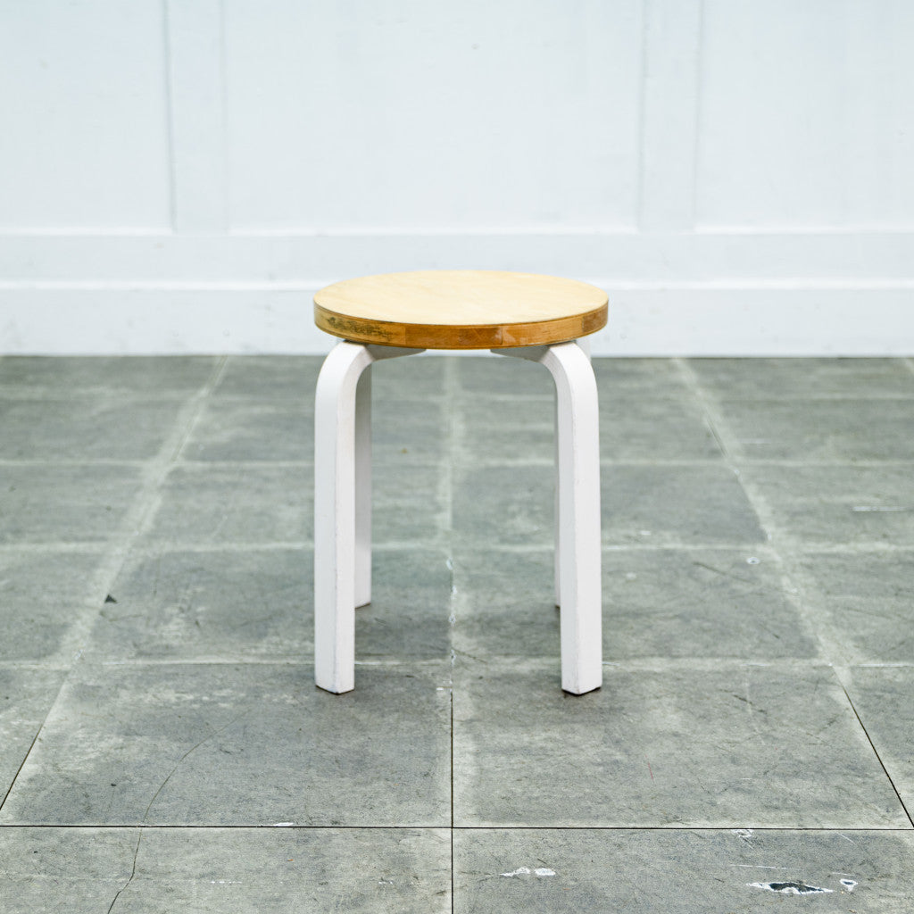 Artek スツール E60 / ナチュラル