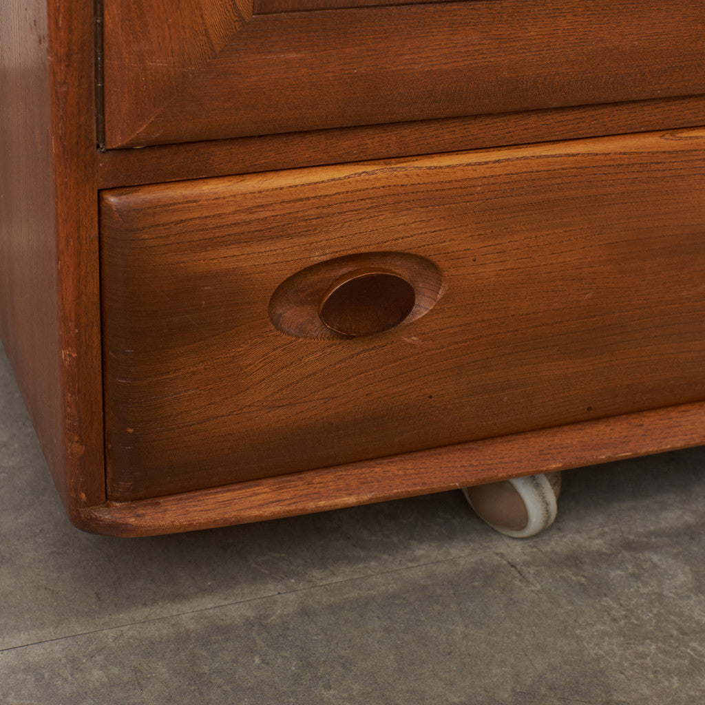 ウィンザー サイドボード