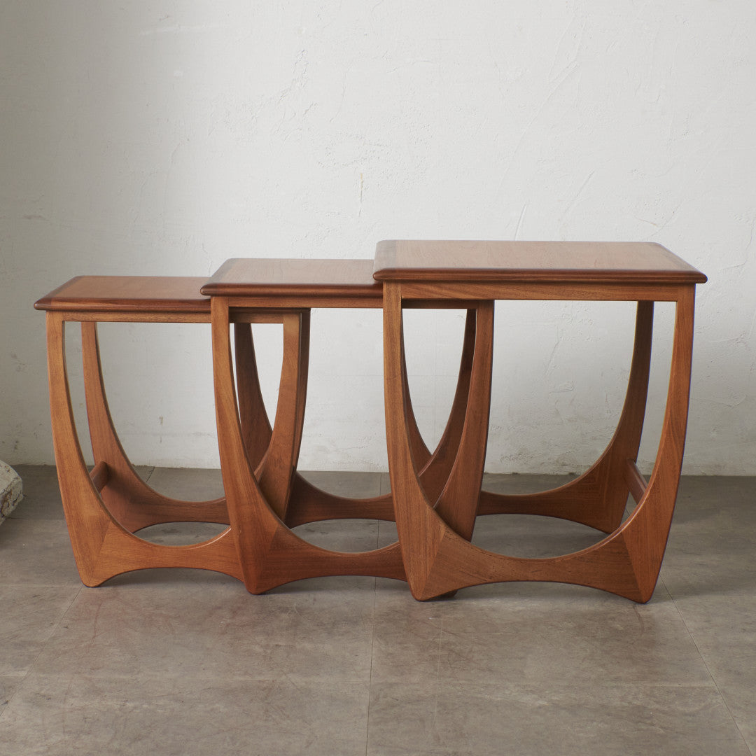 G-PLAN(ジープラン) アストロ ネストテーブル Astro ネストテーブル｜ジープラン G-PLAN｜ビクター・ブラムウェル