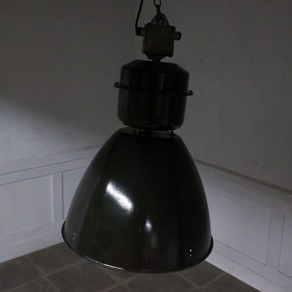 チェコスロバキア製 インダストリアル ペンダントライト