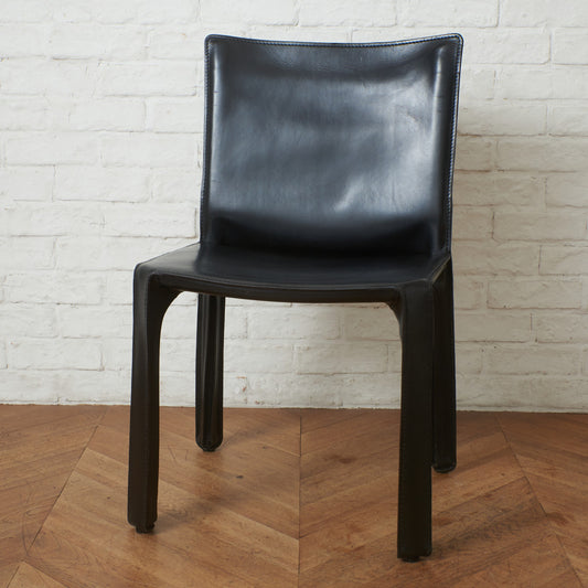 412 CAB アームレスチェア