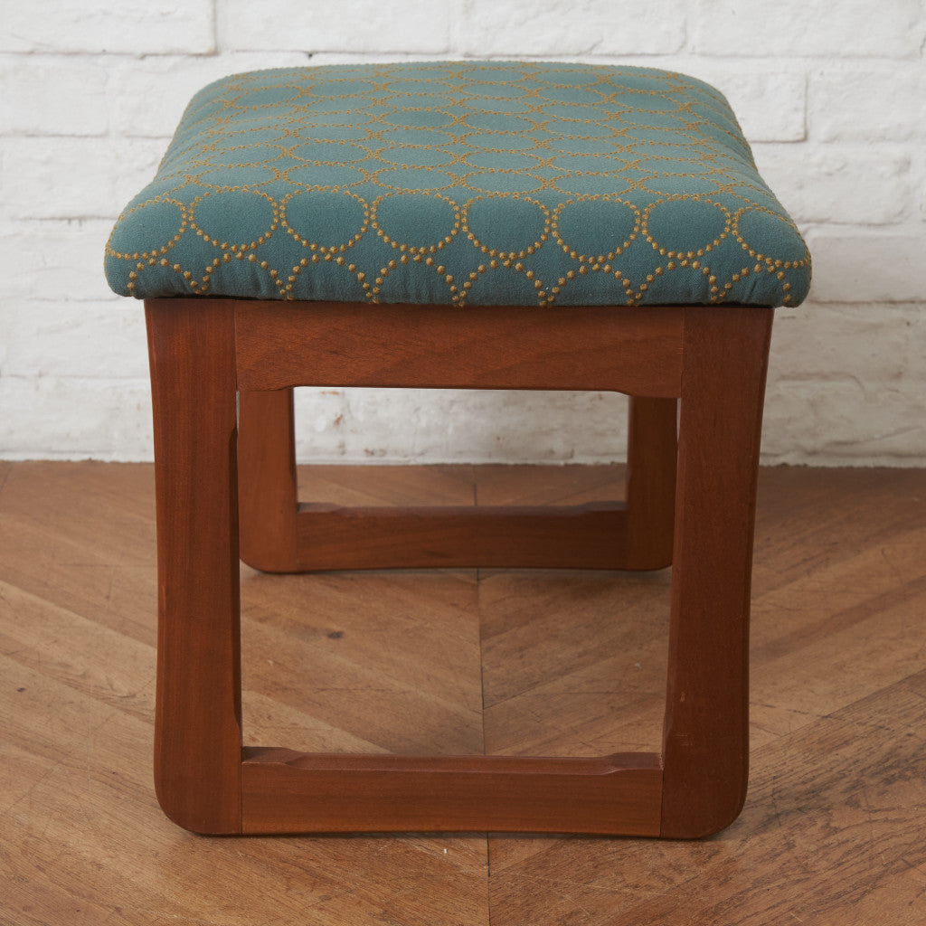 ヴィンテージ スツール / 張替済 (ミナぺルホネン タンバリン)