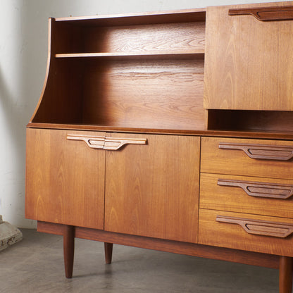 イギリス ヴィンテージ ハイサイドボード