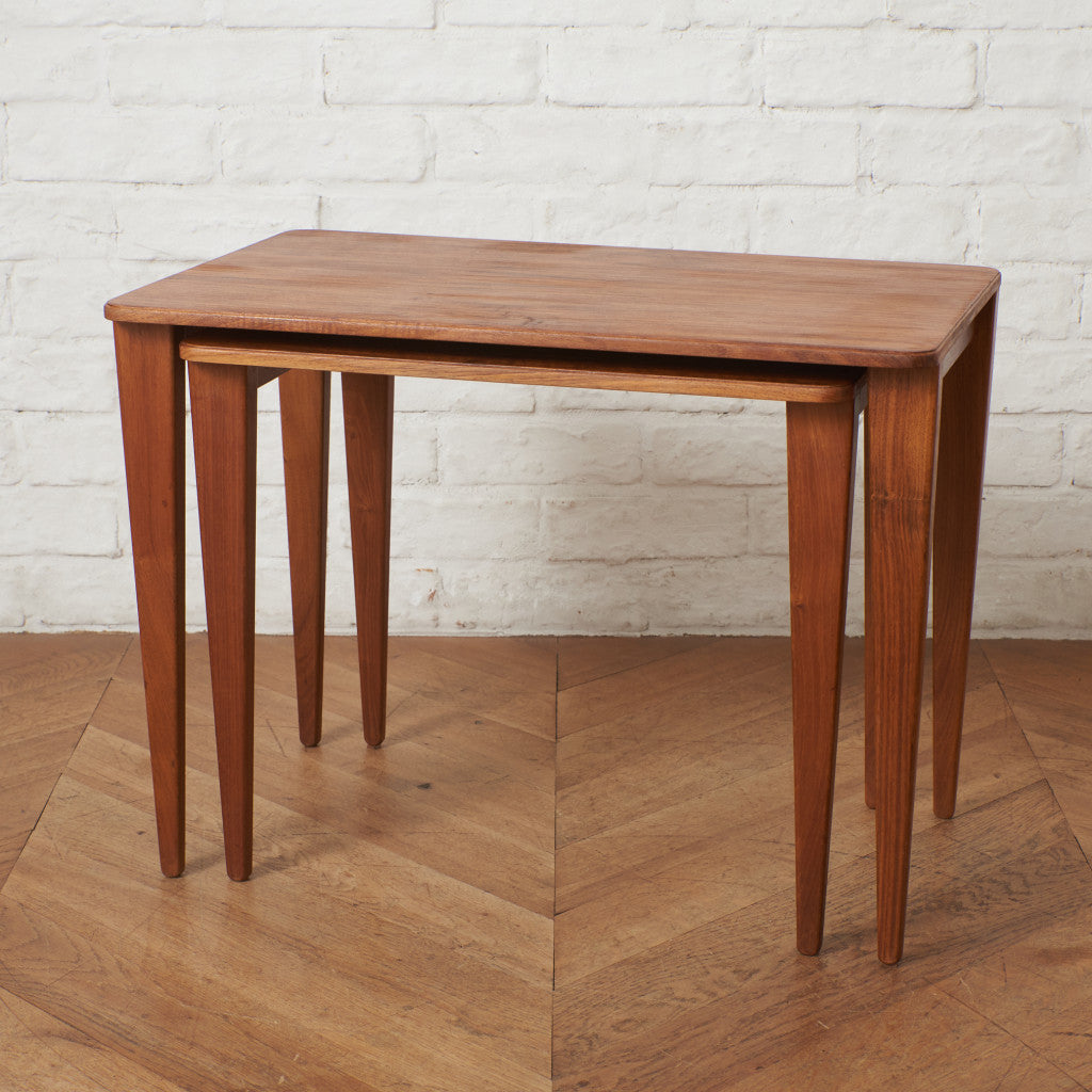 イギリス　ヴィンテージ　ネストテーブル 英国クラシック ヴィンテージ ネストテーブル – TIME HYPE