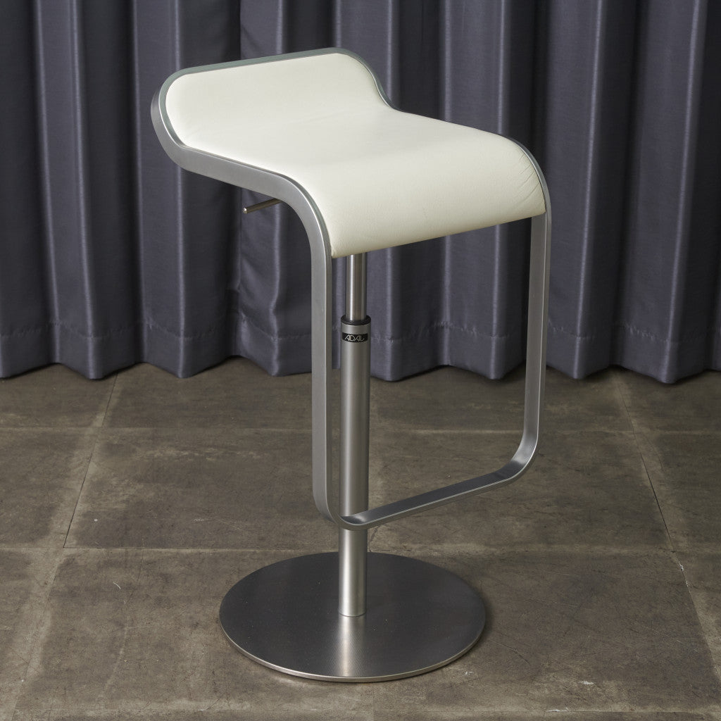 LEM 本革張りスツール