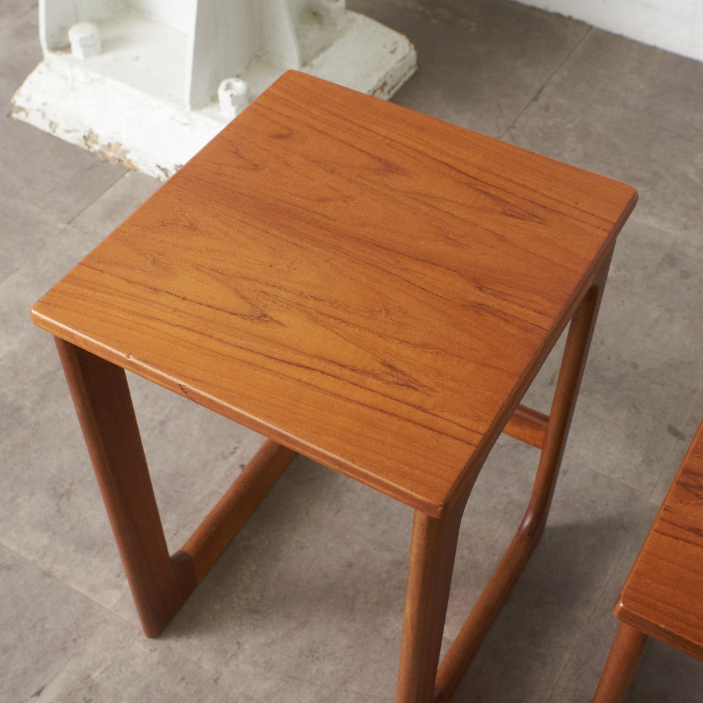 ヴィンテージ 拡張式天板付き ネストテーブル – rocca rocca