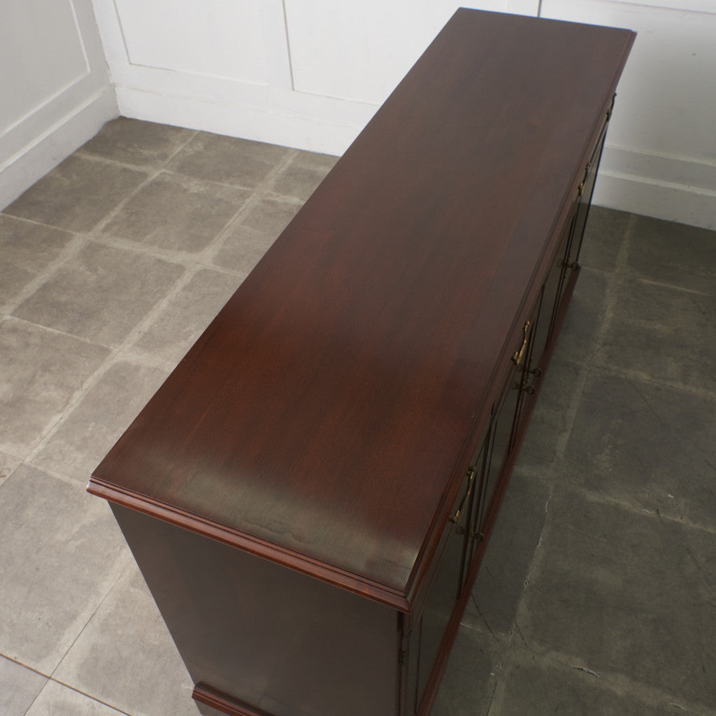 クラシック サイドボード