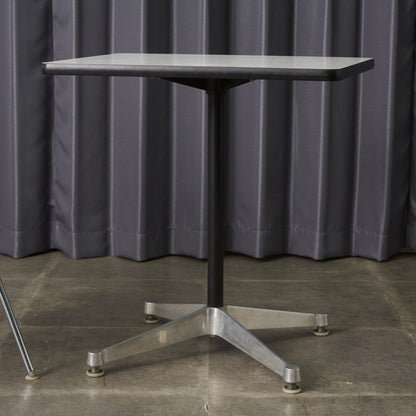 イームズ コントラクトベース テーブル