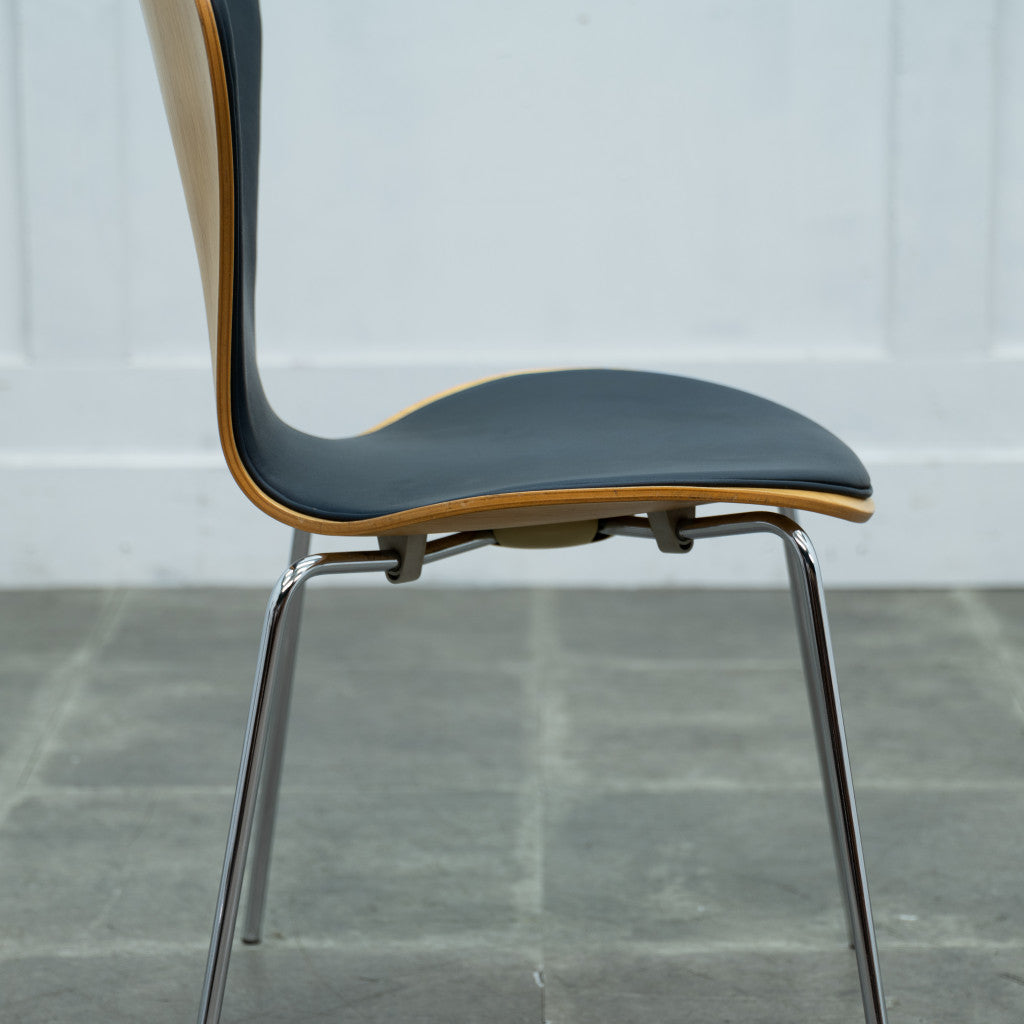 セブンチェア / フロントパディング