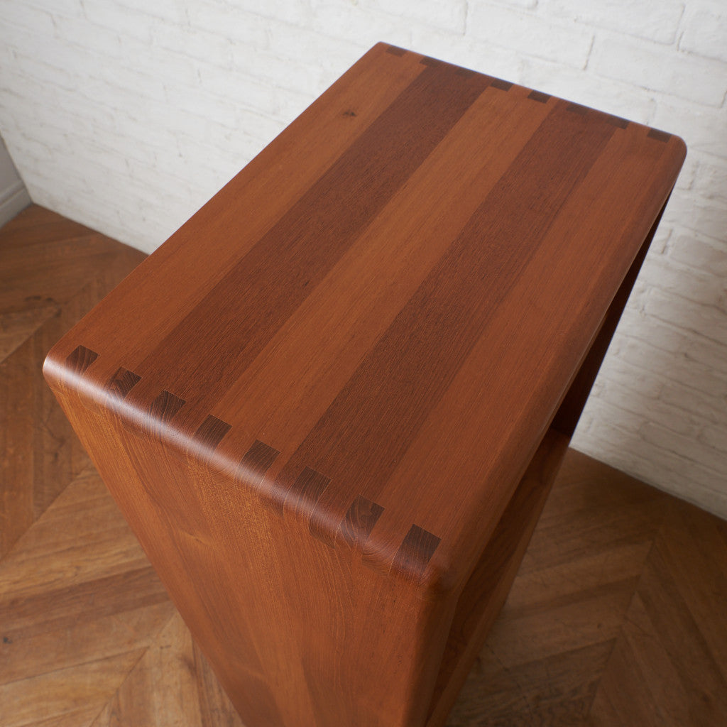 デンマークヴィンテージ チーク無垢材 ハイチェスト