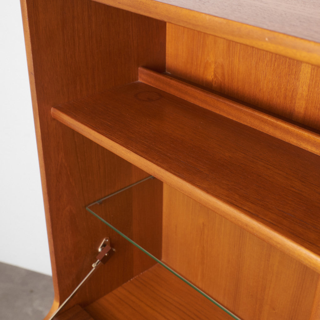 十字扉 ヴィンテージ ハイサイドボード