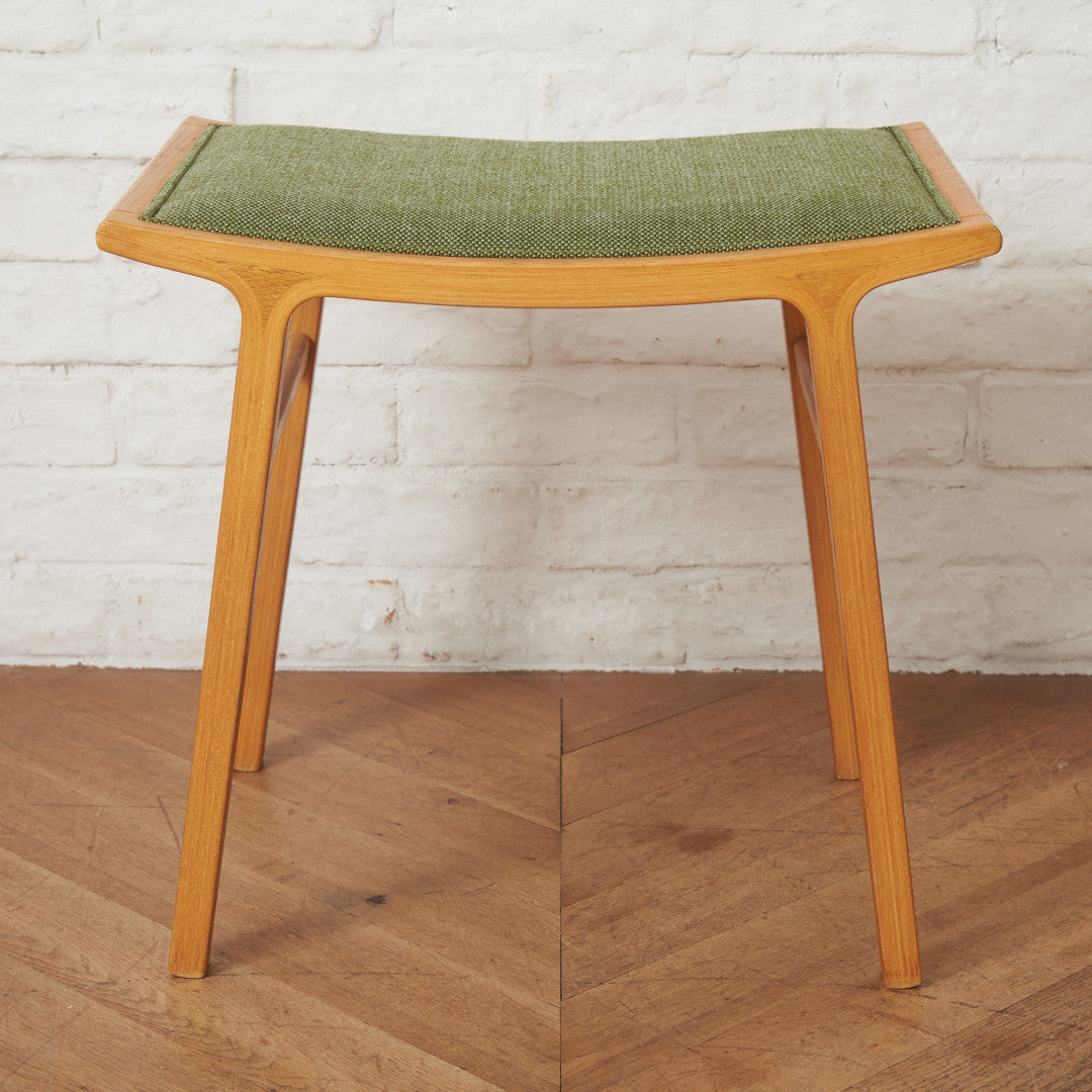 【天童木工】 スツール　T-5576NA-ST　 価格¥63,250円 スツール / T-5576NA-ST – rocca rocca