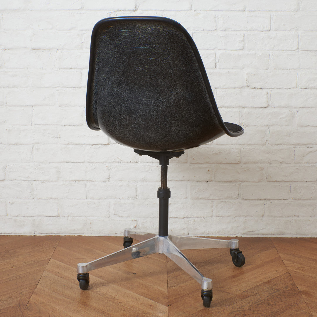 サイドシェルチェア  コントラクトキャスターベース