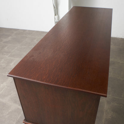 英国アンティーク サイドボード