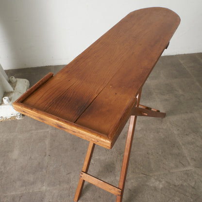 英国アンティーク フォールディング アイロンボード