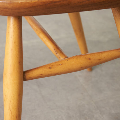 フープバックチェア