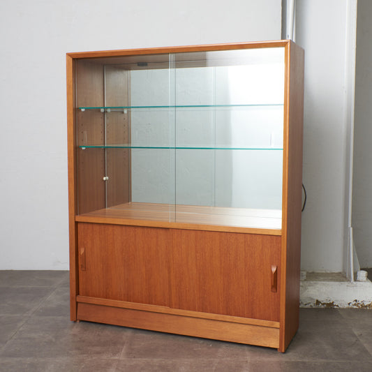 ヴィンテージ ガラスキャビネット