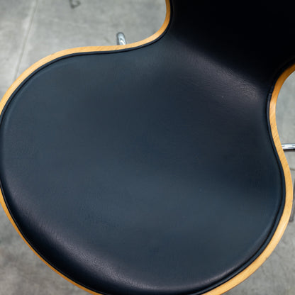 セブンチェア / フロントパディング