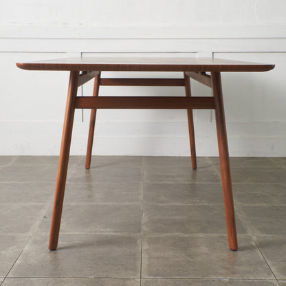 チェリー材 ダイニングテーブル