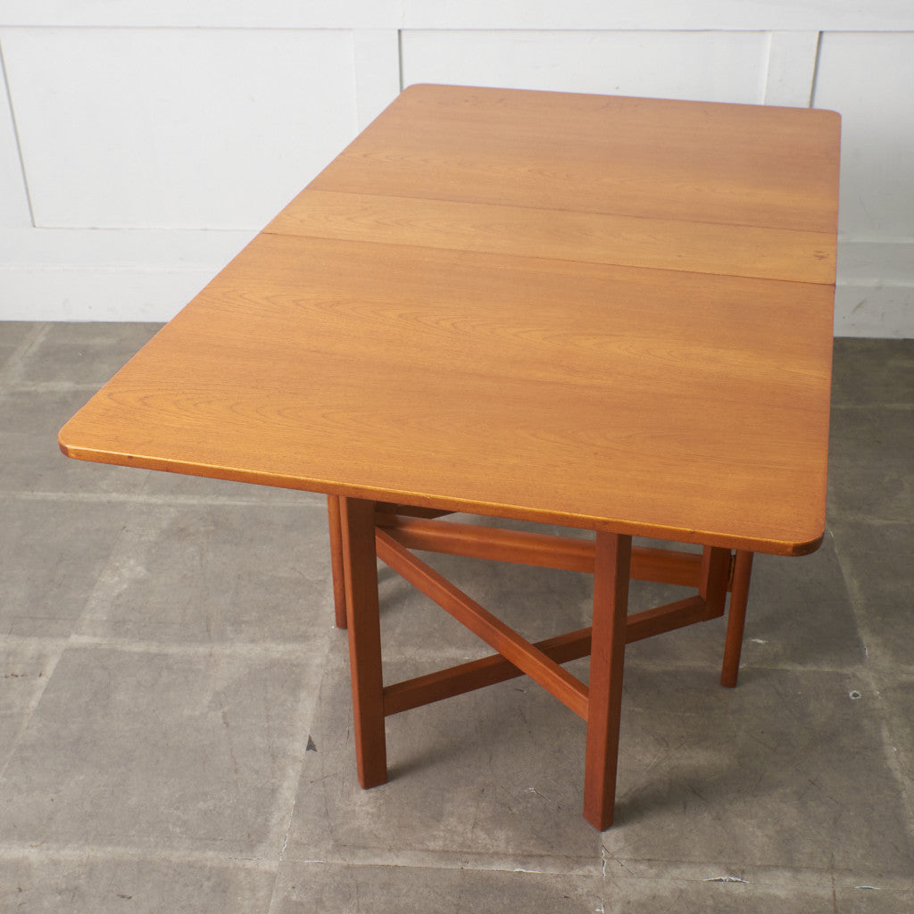 ドロップリーフゲートレッグテーブル