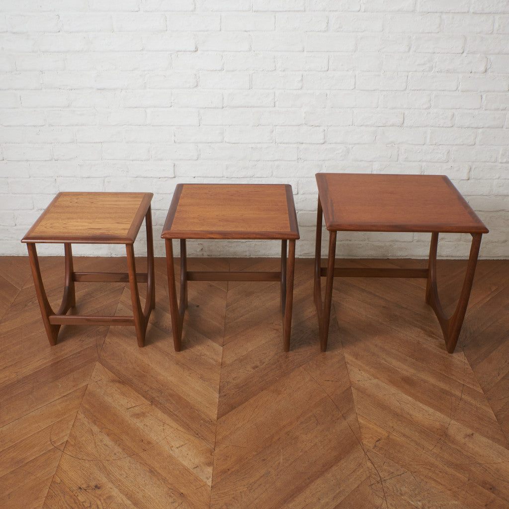 Astro ネストテーブル