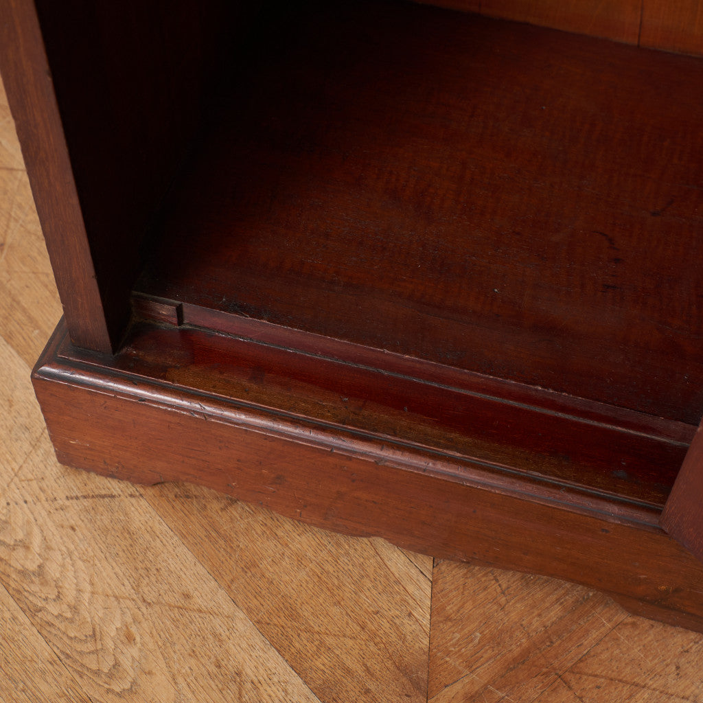 英国アンティーク ウォールナット材 スモールキャビネット