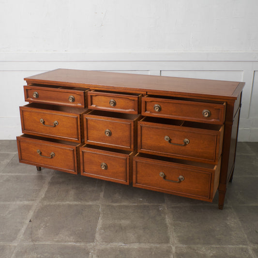 TRIUNE チェストボード