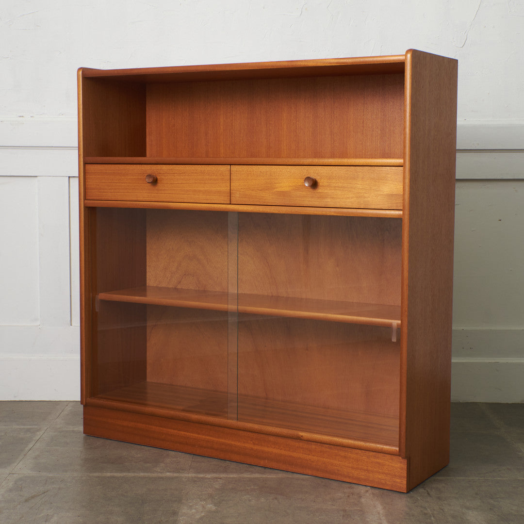 ヴィンテージ ガラスキャビネット